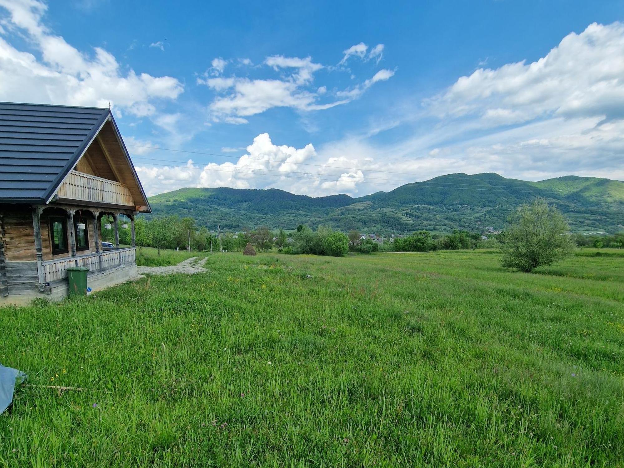 Casa Bunicilor Din Oncesti Villa ภายนอก รูปภาพ
